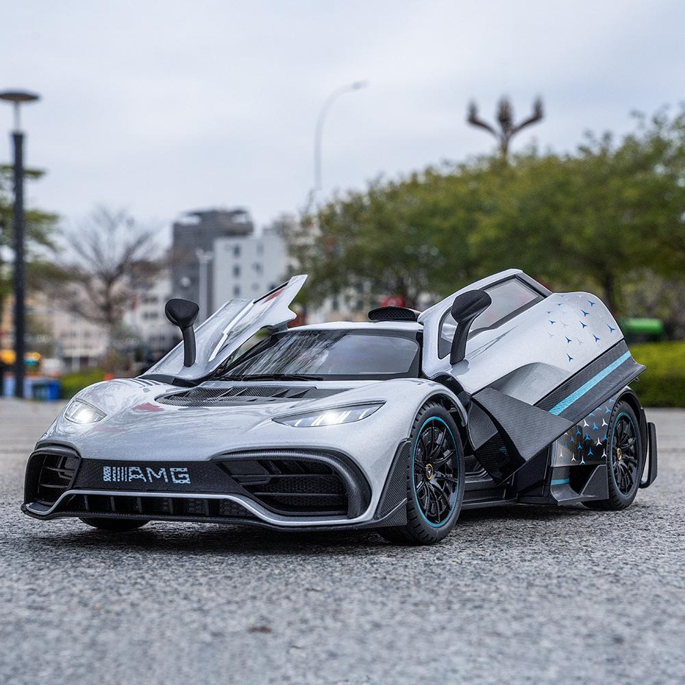 1:18 ONE sports car Alloy Car Model Diecast & Toy Metal Car Model Simulation Sound and Light Collection Toy Gift