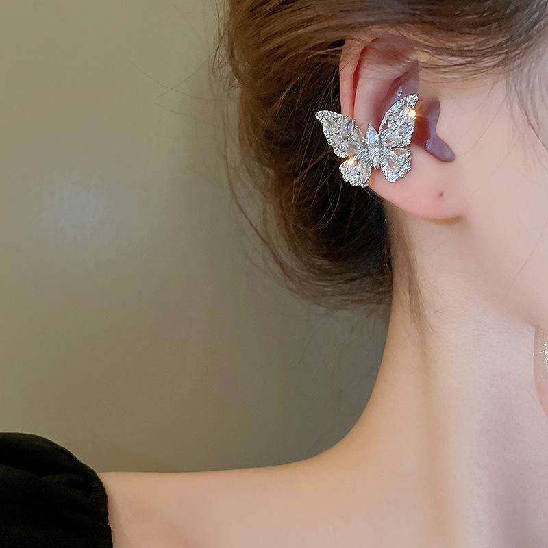 GemChic женские зажимы для ушей без проколов с бабочкой и цирконием, милые крутые модные универсальные серьги, ювелирные изделия на день рождения, Рождество, подарок