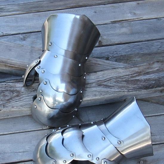 Dragon Slayer Clamshell Gauntlets  Medieval Inspired Hand Forged Functional Replica 16 Gauge Steel Mitten Hand Armor with Gloves