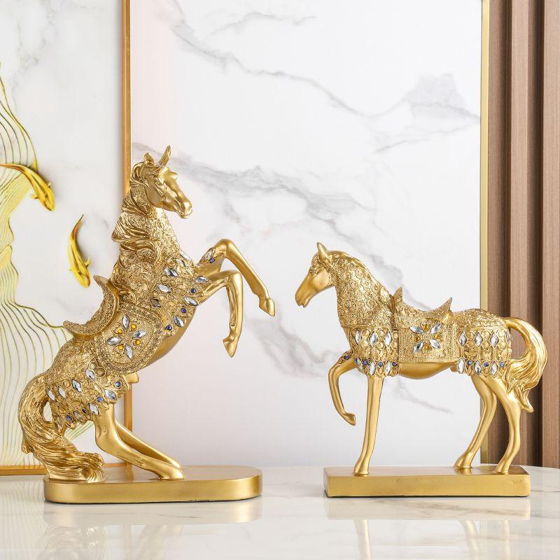Golden Horse Statue Decoration, Country Carved Horse Statue Decoration Gift Table Resin Horse Statue Decoration Decoration
