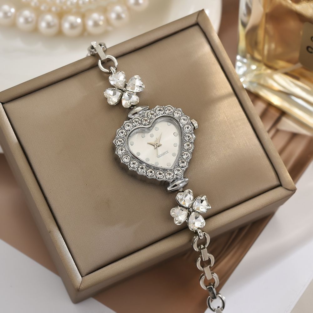 with Adjustable Bracelet Heart Shaped Watch Diamond Studded Watch Strap Wrist Decoration Gift