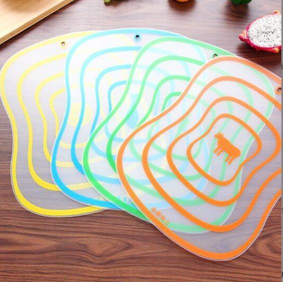 Frosted Clear Bendable Sorting Cutting Board Kitchen Cutting Board Plastic Anti-skid Kneading Panel Cutting Fruit Cutting Board