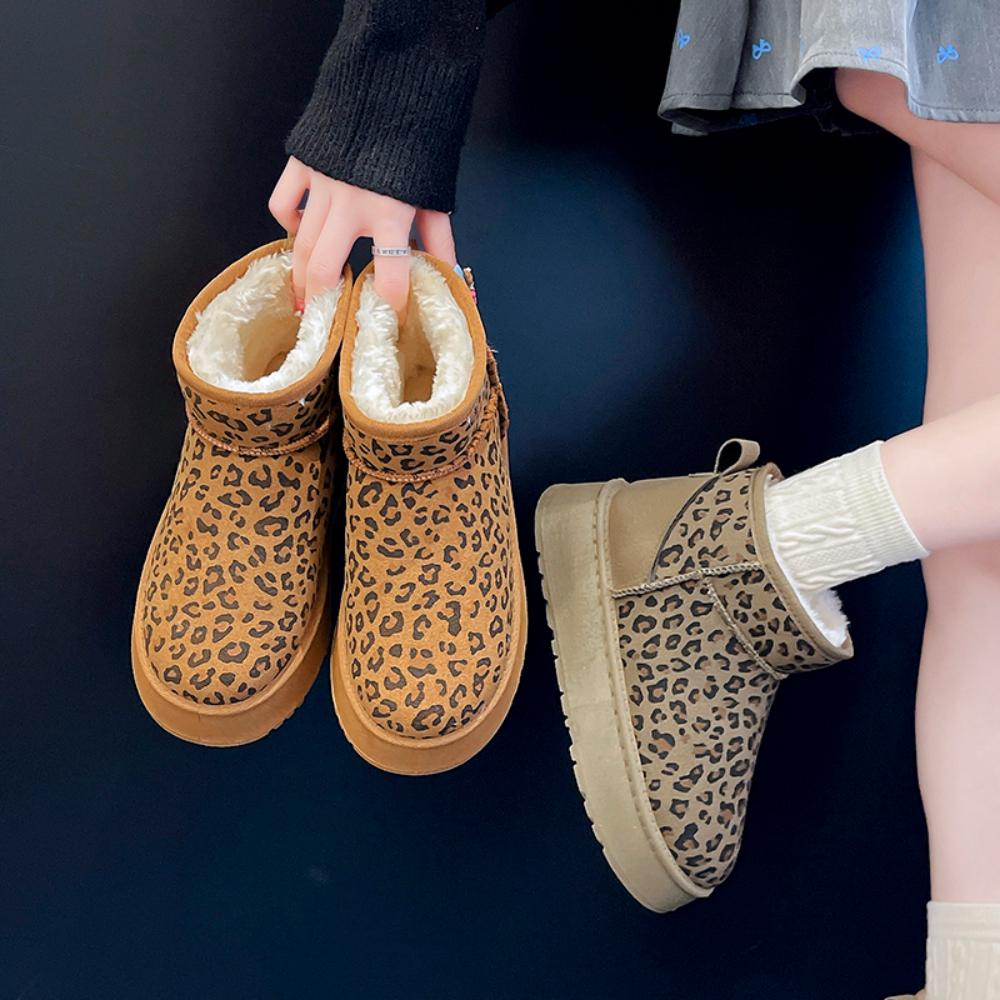 Замшевые зимние сапоги с леопардовым принтом, женские ботильоны на платформе, зимние новые утолщенные плюшевые теплые хлопковые туфли, женские сапоги, размер 36-41