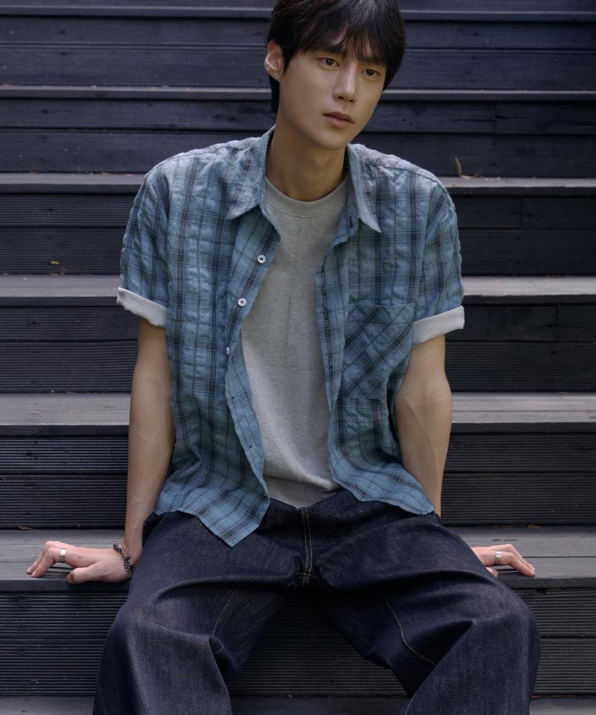 NODU Seersucker Check Crop Half Shirt [Blue]