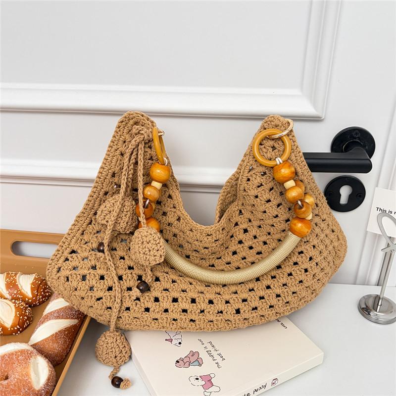 Summer Large Capacity Vacation Handbag Bohemian Hollow Out Tassel Beach Shoulder Bag Sweet Solid Straw Woven Tote Bag for Women