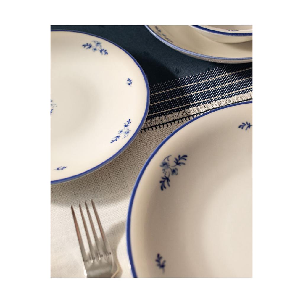 Duval 24 Piece Dinner Set For 6 People - Blue/white