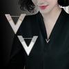"V Letter Full Diamond Small Brooch for Women, Korean Fashionable and Simple Lapel Pin Cardigan Pin