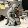 Уникальное Настольное Арт-Украшение Держатель для Ручек Воин для Стола, Крутой Забавный Настольный Органайзер, Фэнтези Рыцарь Канцелярские Принадлежности Скульптура из Смолы для Ручек, Офис