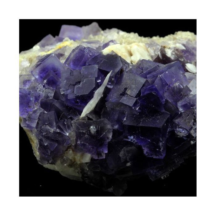 Pierres et Minéraux. Fluorite + Baryte + Quartz. 427.0 ct. La Cabaña, Berbes, Asturias, Espagne.