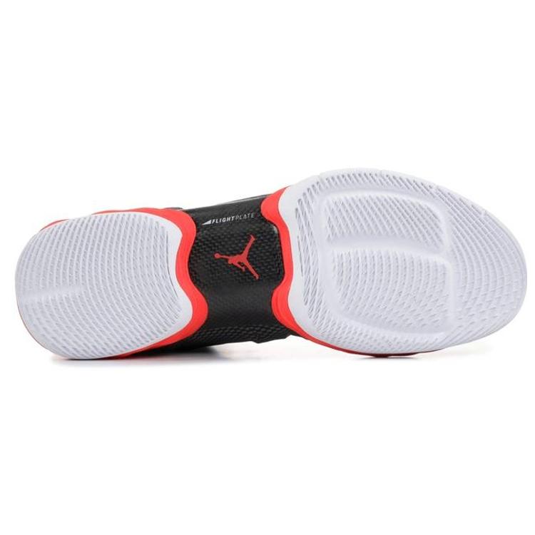 Jordan XX8 Карбоновое волокно 555109-020