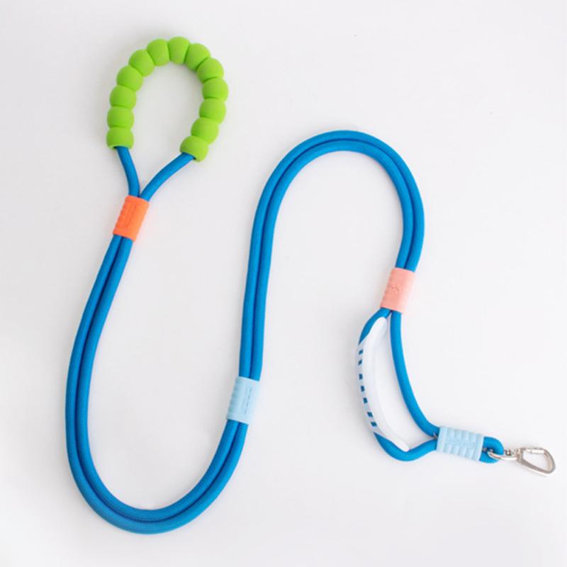 Поводок для собак 5 футов с удобной мягкой ручкой, пряжкой-замком из сплава, несколькими режимами тяги для собак