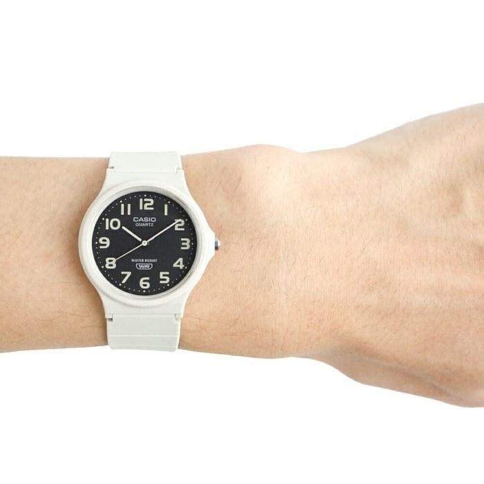 Casio MQ-24UC-8B (Слоновая кость/Черный)