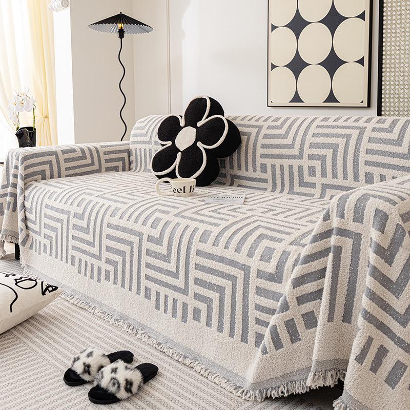Mao Mao Yarn Sofa Cover Fabric, Winter Light Luxury and High-end Feeling, Anti Cat Scratch Sofa Cover Blanket, New Thickened Sofa Towel