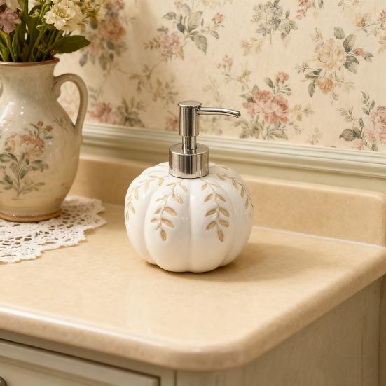460ml Halloween Pumpkin Soap Dispenser Ceramic Refillable Hand Wash Dish Soap Dispenser Fall Bathroom Kitchen Decor