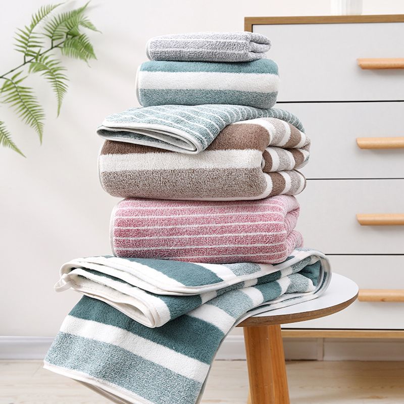 Colorful Striped 8pcs Coral Fleece Towel Set Ultra Soft Highly Absorbent Lint-Free for a Spa-Like Bath Experience Skin-Friendly Quick-Dry No Shedding