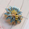 Colorful Bee Little Daisy Brooch Retro Sunflower Art Brooches Female Clothing Accessories