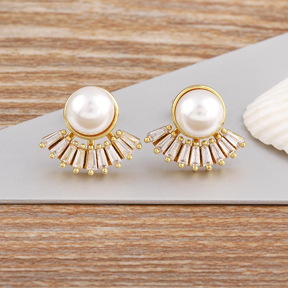 Nidin New Fashion Shiny Zircon Heart Stud Earrings Personalized Women Girls Party Wedding Engagement Romantic Jewelry Gift