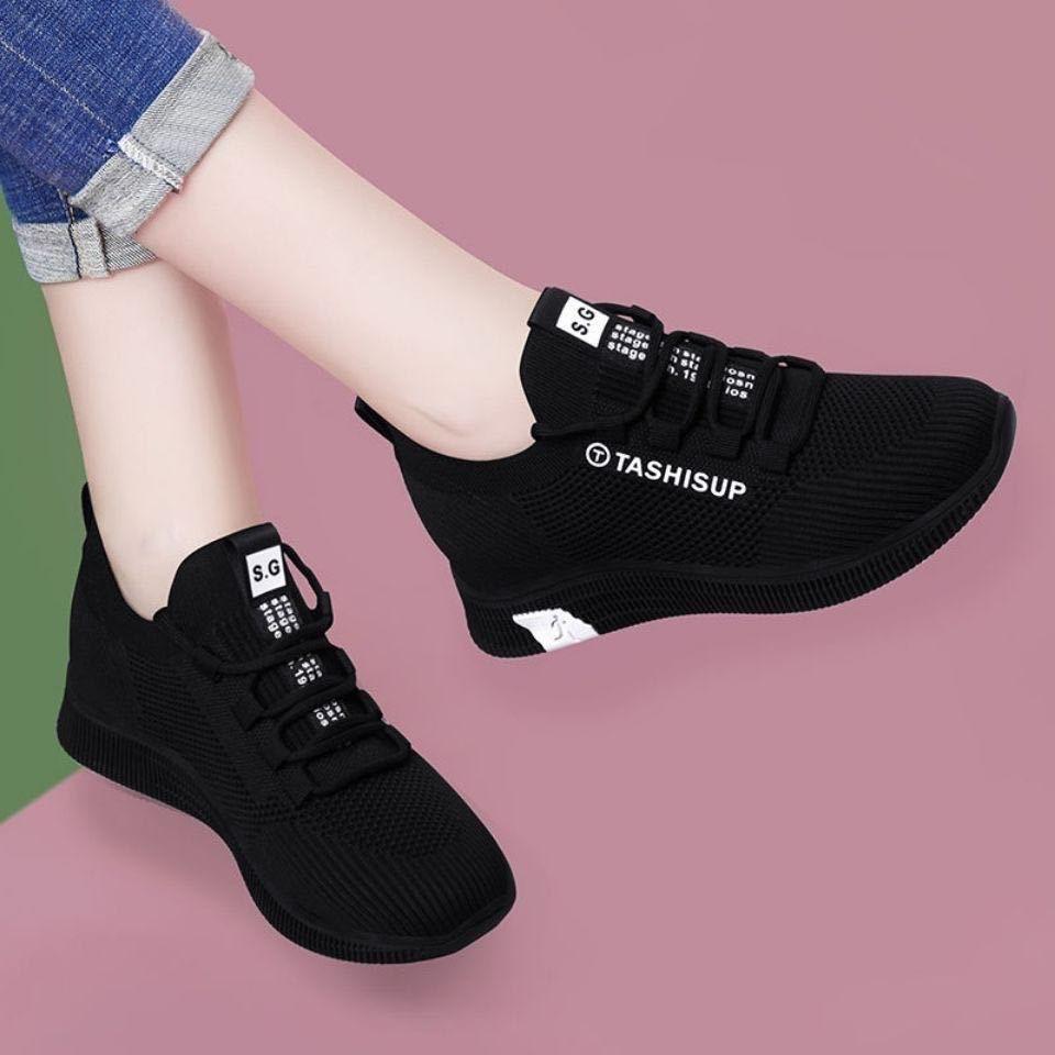 Autumn and Winter New Casual Women's Shoes Sports Shoes Socks Shoes Walking Dance Shoes Soft Sole Work Mother Shoes Velvet Warm