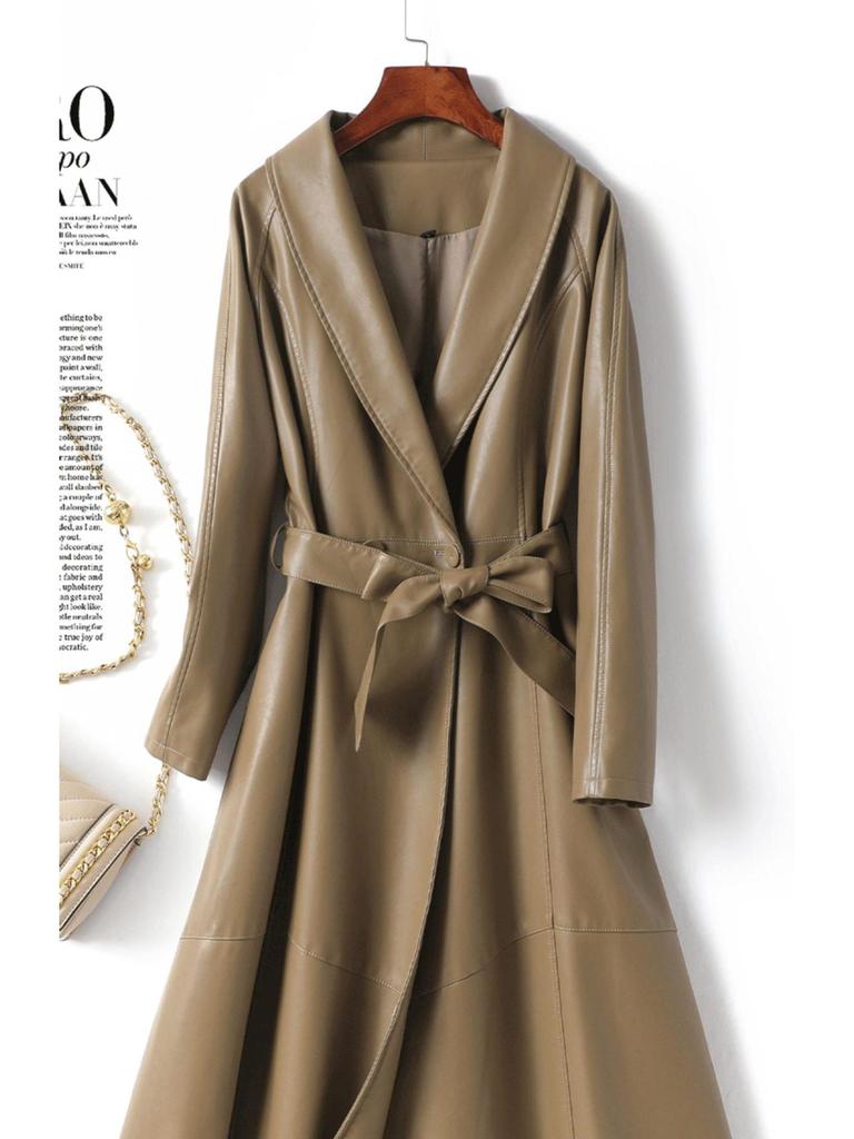 Женское пальто из овчины: Элегантная, со шнуровкой, подчеркивающая талию, длинная юбка в стиле из кожи, Коллекция 2025