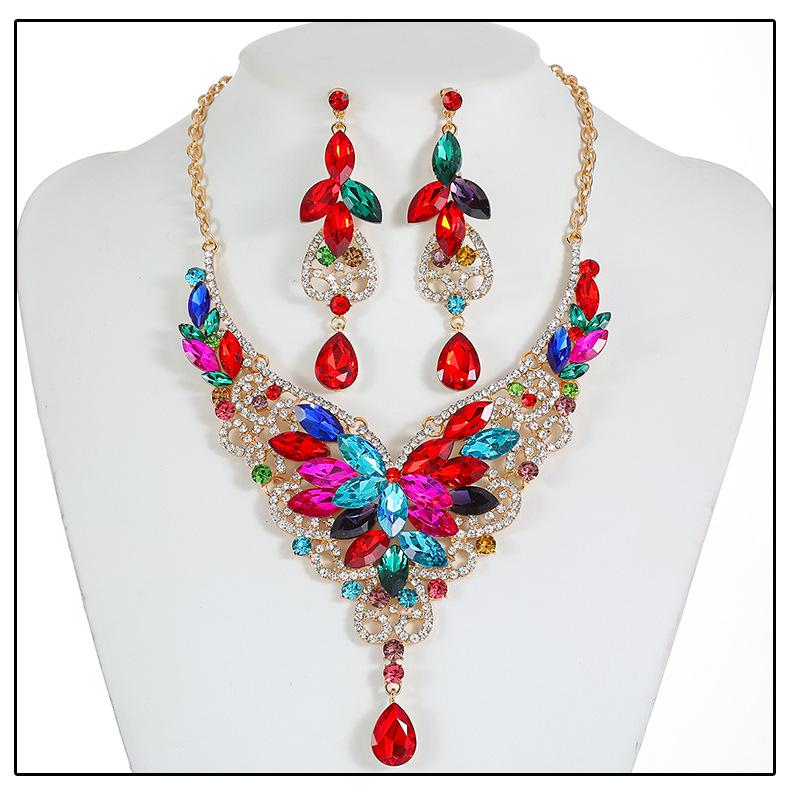 Преувеличенный ретро набор ожерелий с кристаллами и драгоценными камнями - Европейские и американские украшения для женщин