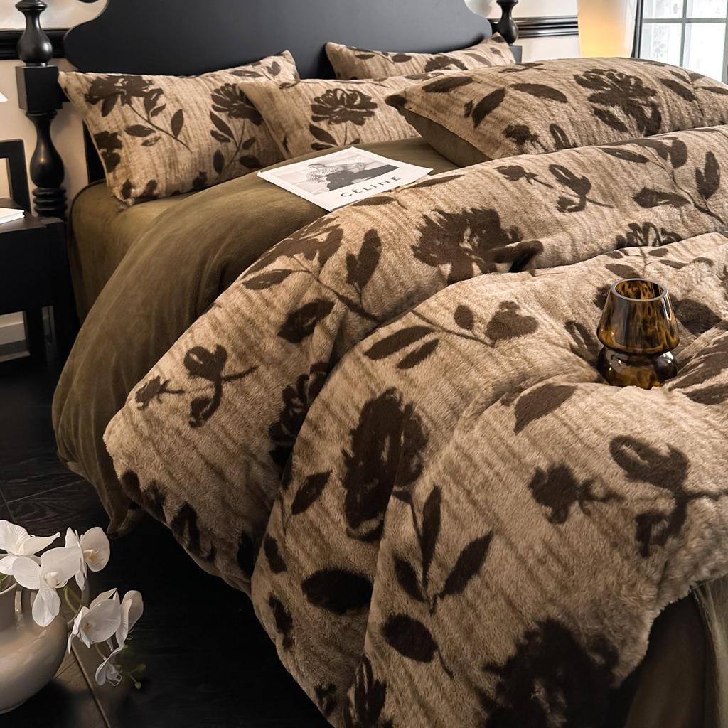 Premium Leopard Print Velvet Fleece 4-Piece Set: Winter Stain-Resistant, Double-Sided Coral Fleece, Warm Duvet Cover Bed