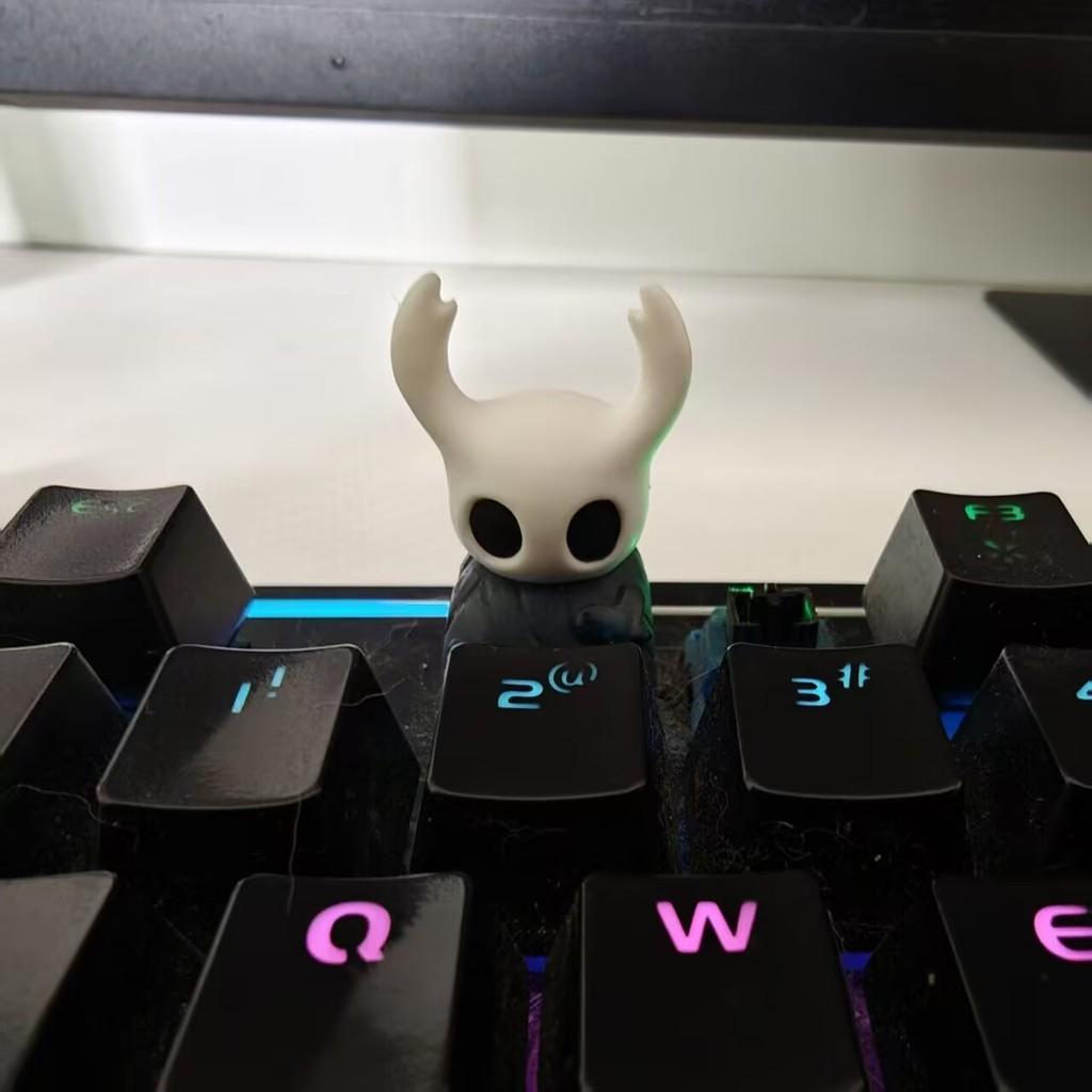 Набор кейкапов из ПВХ Hollow Knight с дизайном Пчелы и Рыцаря для геймеров