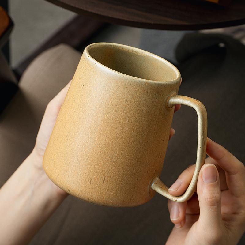 Уменьшающий пламя заваренный чай Ребро Кунжутная глазурь Керамическая офисная кофейная чашка Большая чашка для завтрака Экспорт