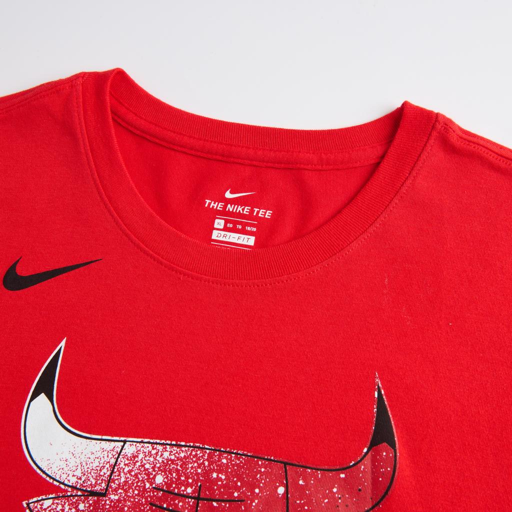 Nike Футболка NBA Collaboration Dri-Fit Chicago Bulls Логотип Круглый вырез Быстросохнущий Короткий рукав Детские топы Красный 3Z2B7BBGJ-BUL