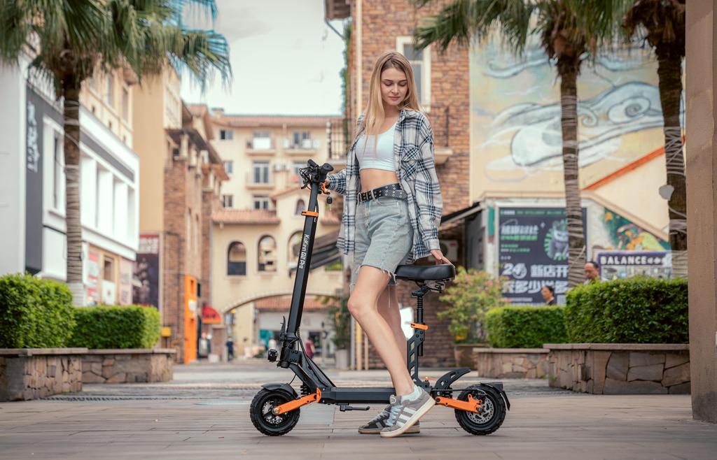 KuKirin G2 Pro 600W Motor 48V 15.6AH Battery Electric Scooter 6-light Safety System 45 Km/h Speed 58 KM Range 9" Tires E-Scooter