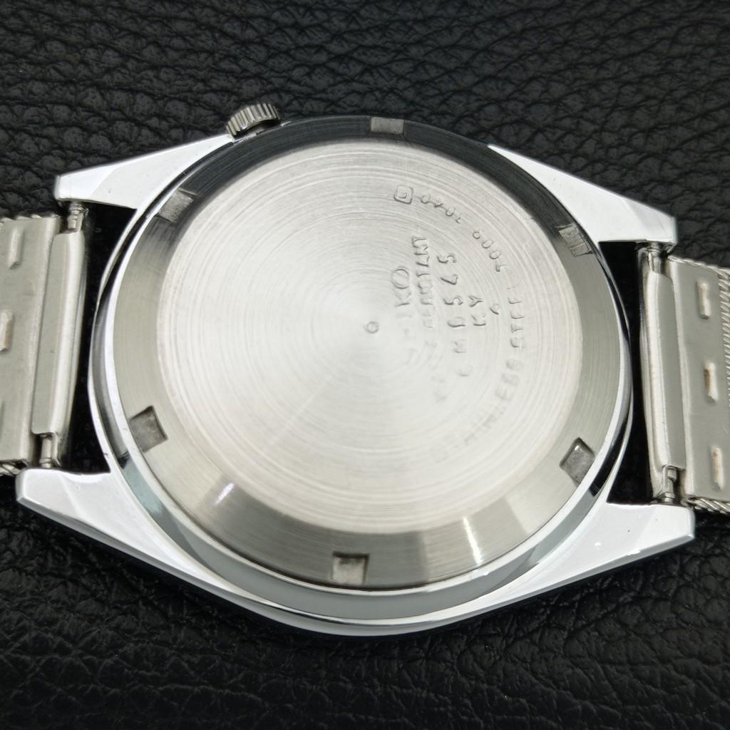 ЯПОНСКИЕ ВИНТАЖНЫЕ ОТРЕМОНТИРОВАННЫЕ АВТОМАТИЧЕСКИЕ МУЖСКИЕ ЧАСЫ SEIKO 5 С ФИОЛЕТОВЫМ ЦИФЕРБЛАТОМ a446338-1