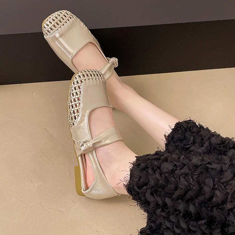 Модная женская обувь 2025 Новые сандалии на плоской подошве с круглым носком, сандалии на низком каблуке с перфорацией, дышащие, модные, с мягкой подошвой, сандалии-баотоу Zapatos De Mujer