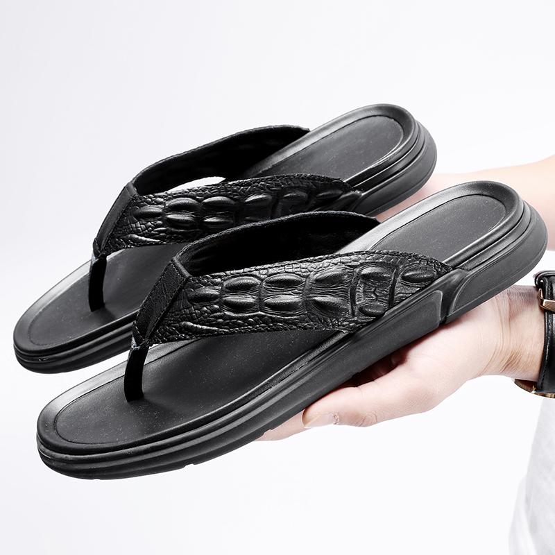 2024 Новое поступление Летние мужские шлепанцы Модные пляжные тапочки Мужские нескользящие туфли на толстой подошве на плоской подошве Уличные уличные тапочки