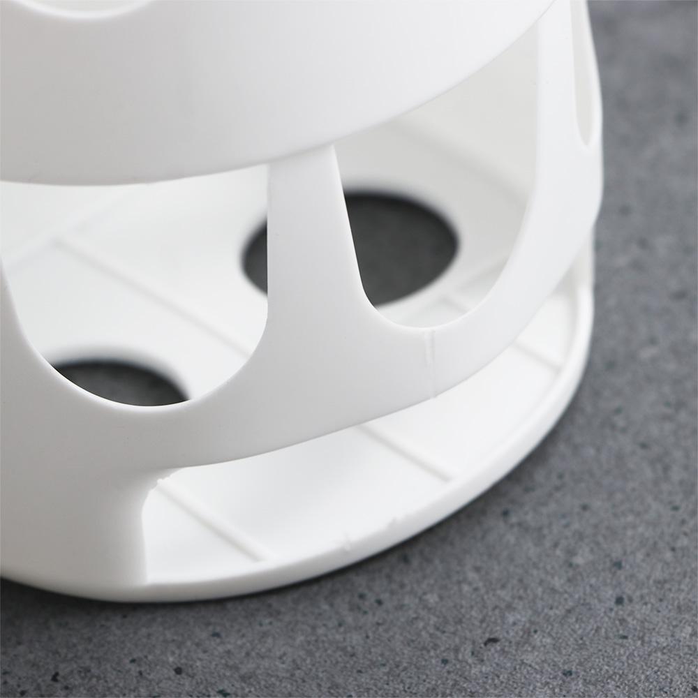 Manger Plastic Hanging Food Dispenser Feeding Rack Grass Holder Rabbit Hay Feeder Grass Container