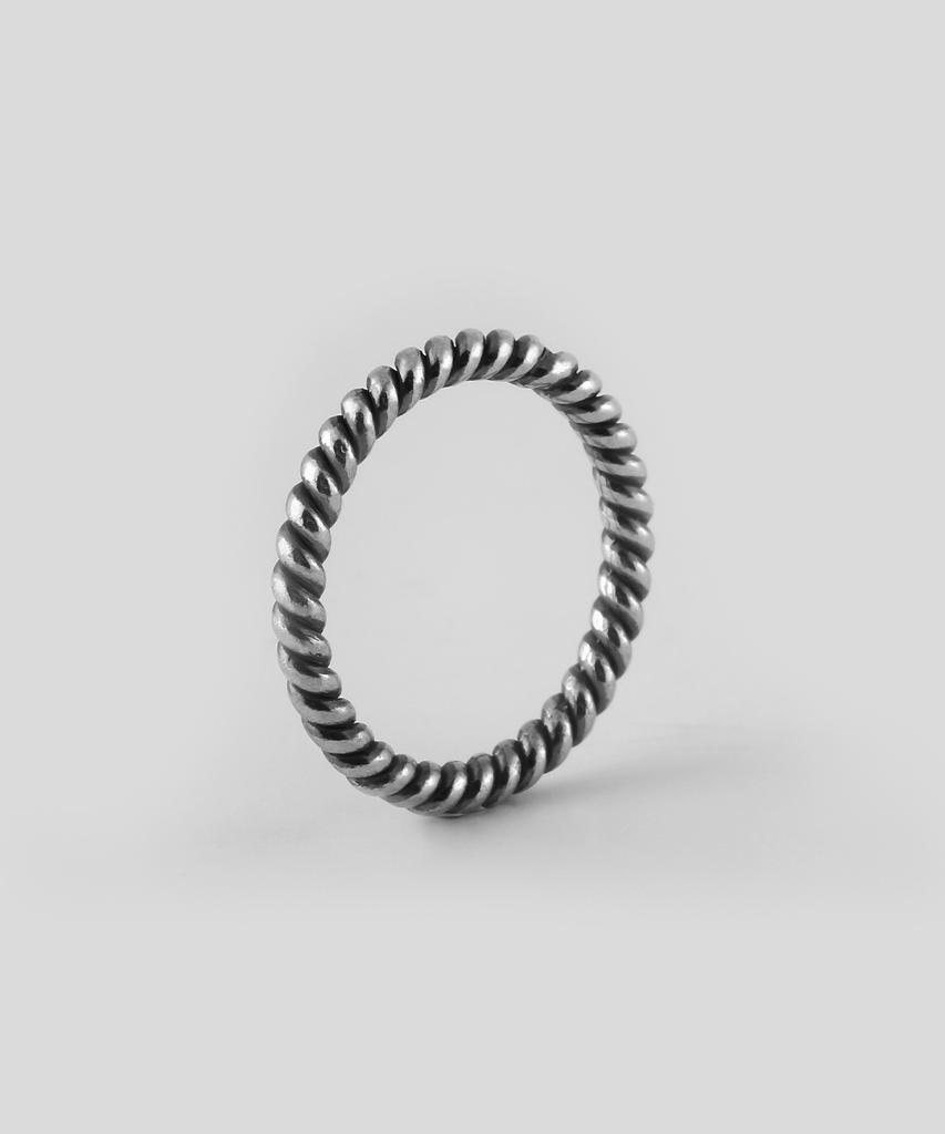 Quarqor #9109 Кольцо из серебра 92.5