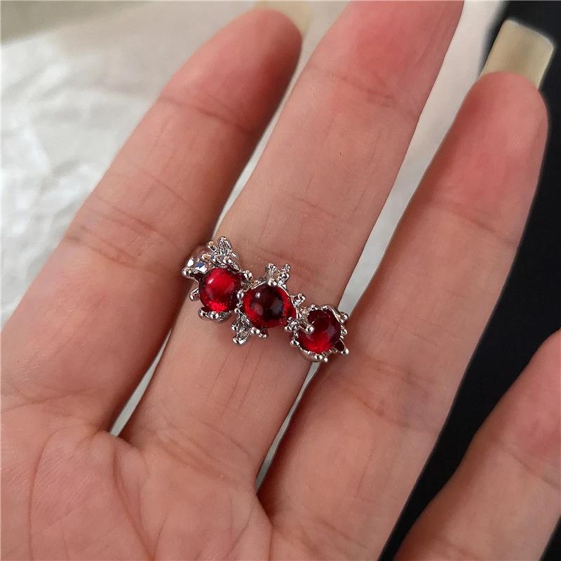New Adjustable Opening Irregular Red Crystal Glass Heart Aesthetic Rings for Women Gothic Animal Spider Ring Creative Jewelry