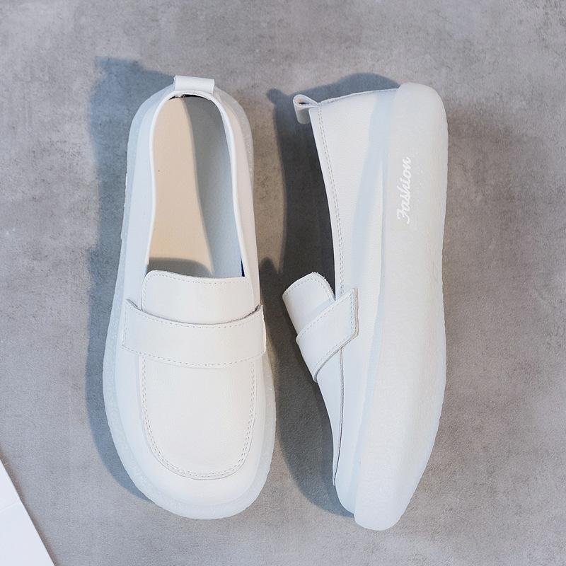 Белые туфли из натуральной кожи, лоферы на плоской подошве