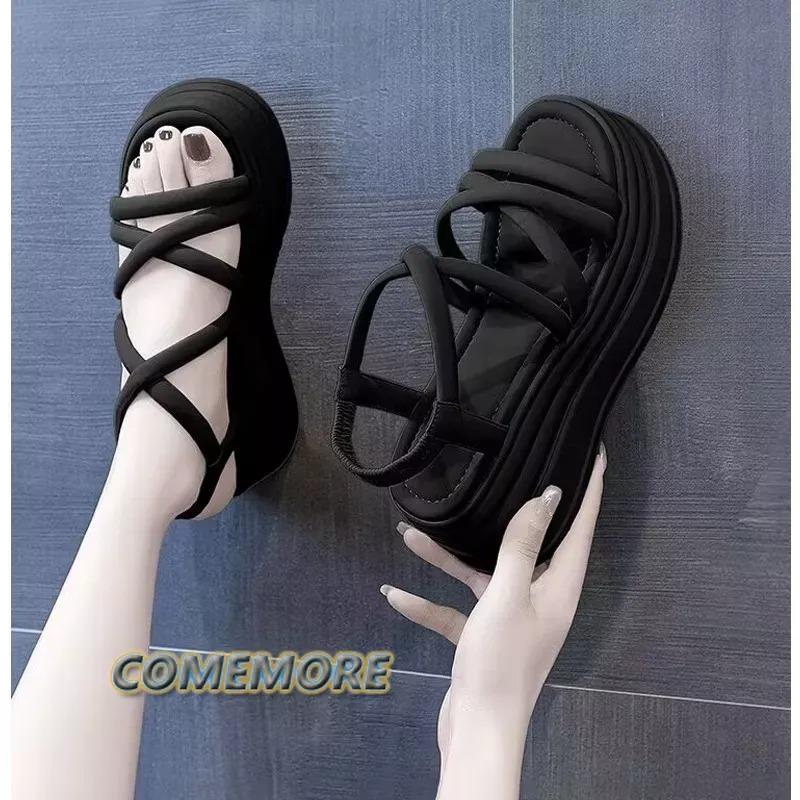Модные босоножки на танкетке с перекрестными ремешками, женские летние босоножки на толстой платформе, женские тапочки, шлепанцы на толстой подошве, шлепанцы