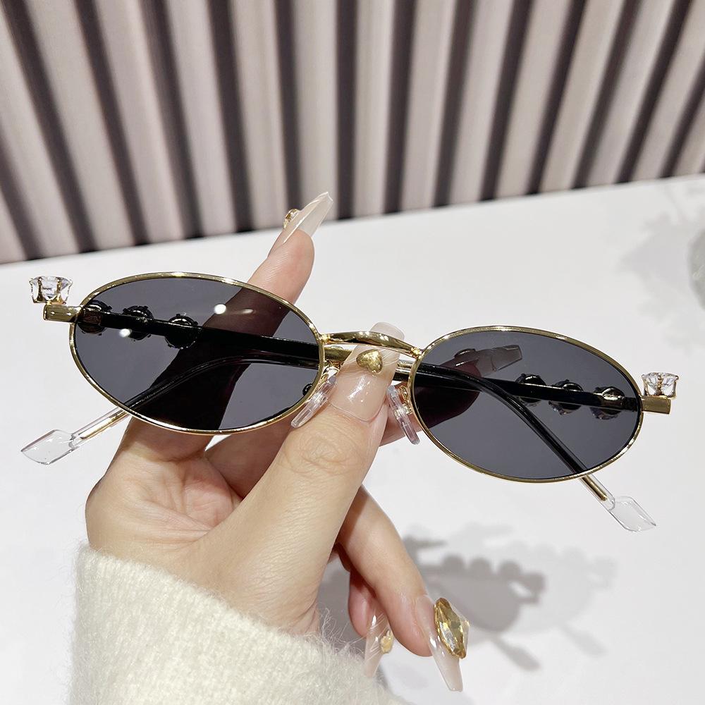 New Trendy Ladies Pochromic Myopia Glasses Luxury Diamond Oval Frame Near Sight Eyeglasses Finished Minus Sunglasses Diopter