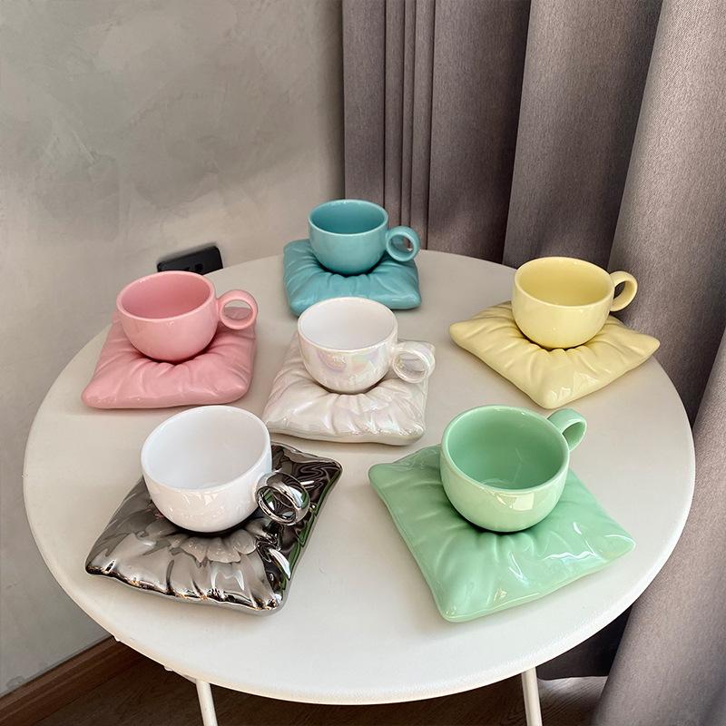 Ins Girl Heart Creative Solid Dazzle Color Milk Fat Подушка Керамическая чашка для кофе Тарелка Набор для приготовления чая Макарон Чашка для послеобеденного чая