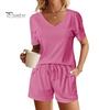 Женский летний комплект из 2 предметов: футболка с коротким рукавом и V-образным вырезом, эластичные шорты на талии, однотонный свободный покрой, повседневный наряд