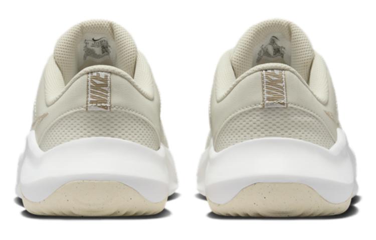 Nike Женские низкие тренировочные кроссовки Legend Essential 3 с амортизацией и износостойкостью, Белые FJ1565-001