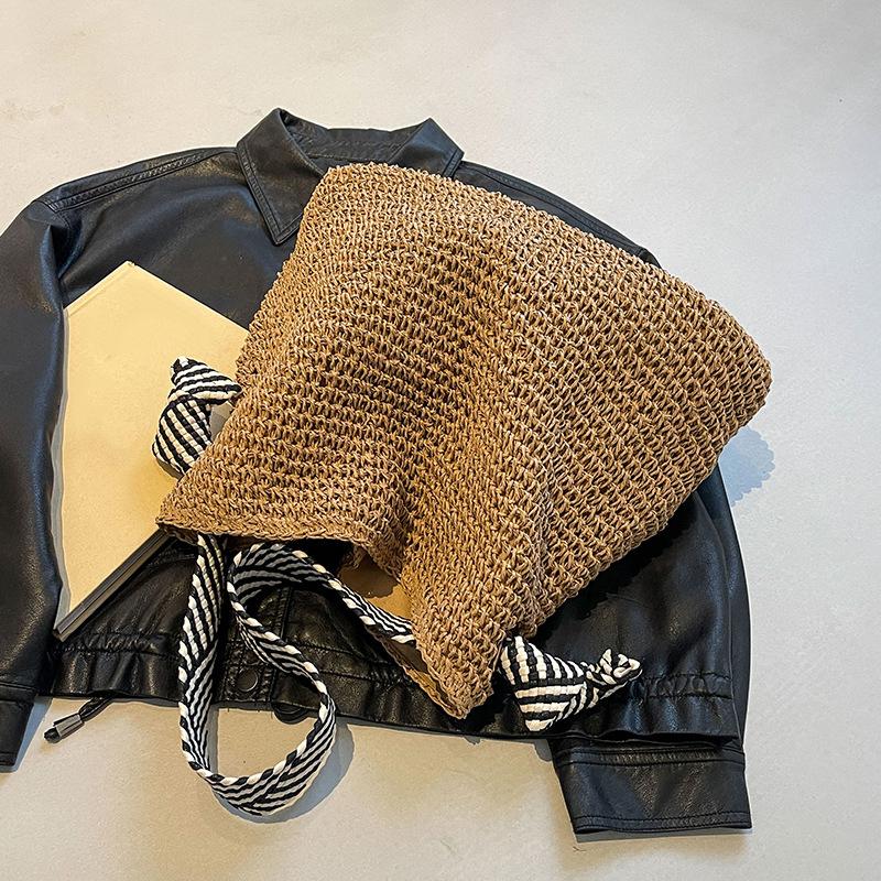 Big Capacity Straw Beach Bag Vintage Handmade Woven Shoulder Bag Raffia Rattan Handbag Bohemian Summer Vacation Crossbody Bags