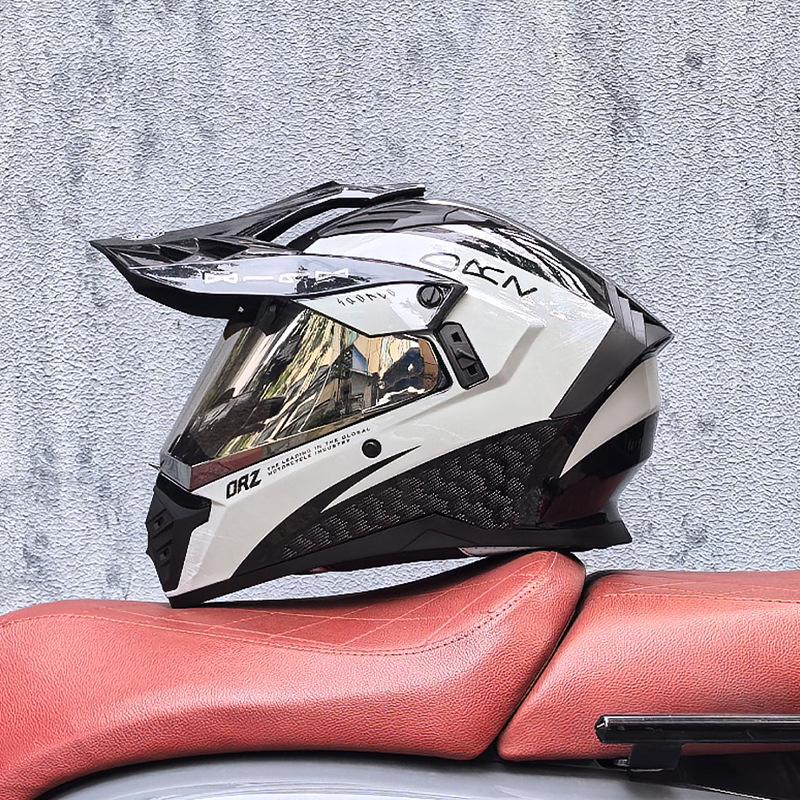 Unisex Motorcycle Rally Helmet with Single Visor for Road and Off-Road Long Distance Travel