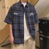 Мужская клетчатая рубашка с короткими рукавами в студенческом стиле - весна/лето 2024 г.