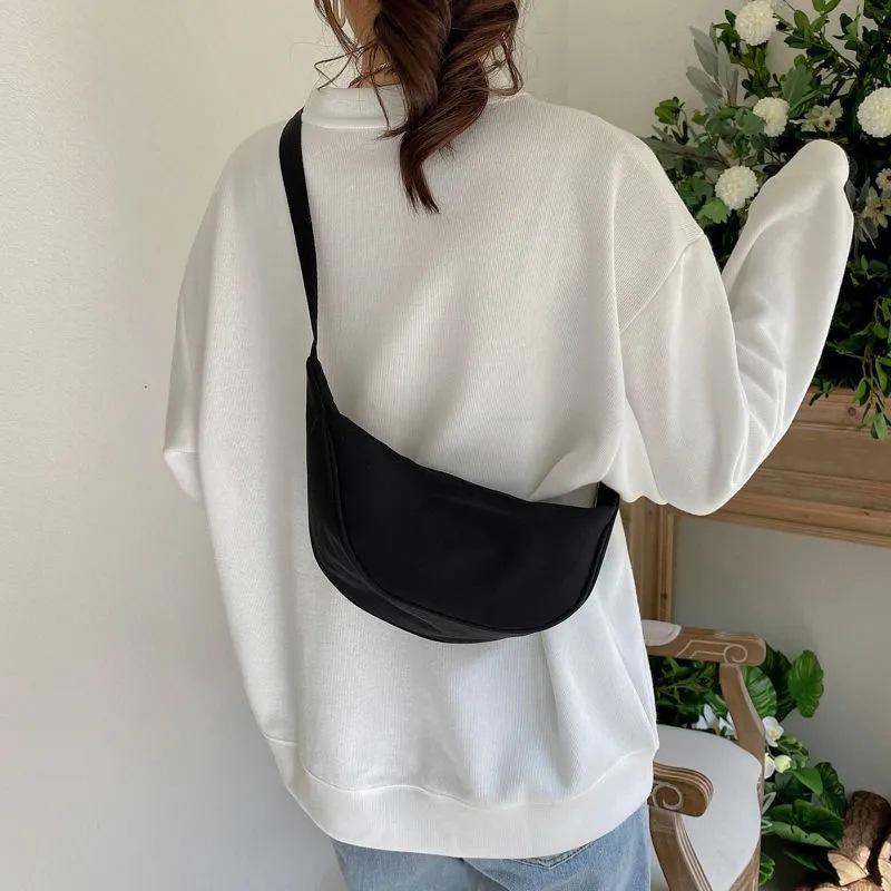 Anti-splashing Nylon Solid Color Crossbody Dumpling Bag New One-shoulder Underarm Light Niche Women's Bag