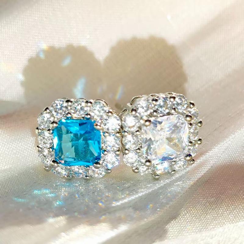 Серьги-гвоздики из стерлингового серебра 925 пробы, легкая роскошь, изысканная форма кубика сахара, светло-голубой циркон, подарок на день рождения, годовщину