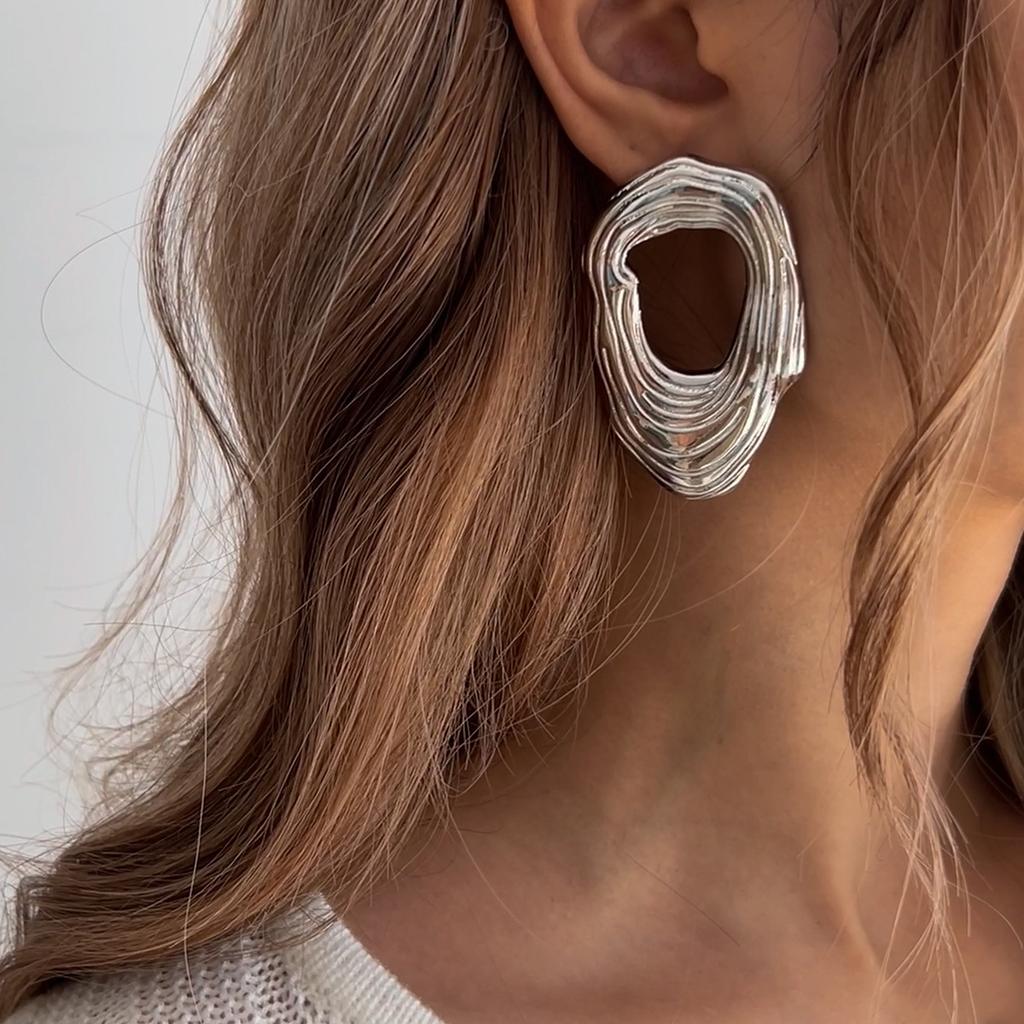 Fashion Metal Texture Glossy Stud Earrings Design Pleated Irregular Geometric Earrings