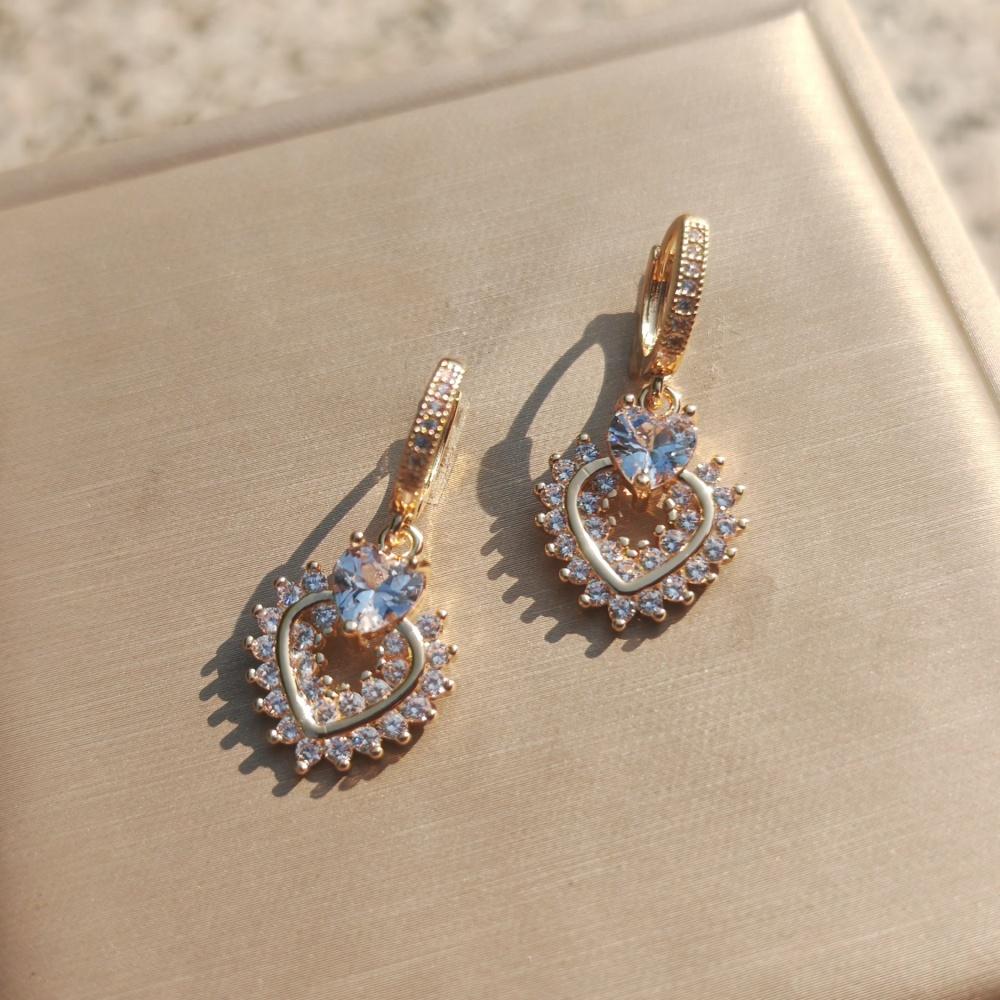 1 Pair Luxurious HeartShaped Dangle Earrings for Women Cubic Zirconia Jewelry Daily Wedding Party Accessories