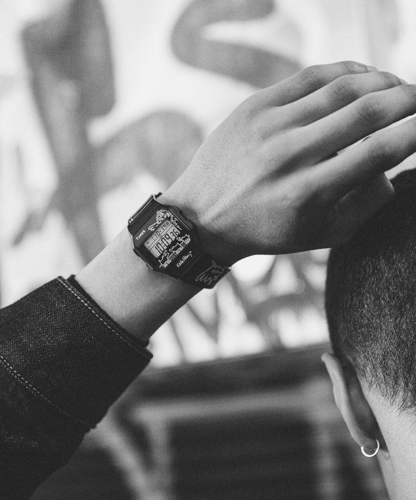Классические цифровые часы [TIMEX] T80, 3 АТМ, водостойкие, цифровые, кварцевые, прочные, пластиковые, циферблат, TW2W25500, мужские [Оригинал]
