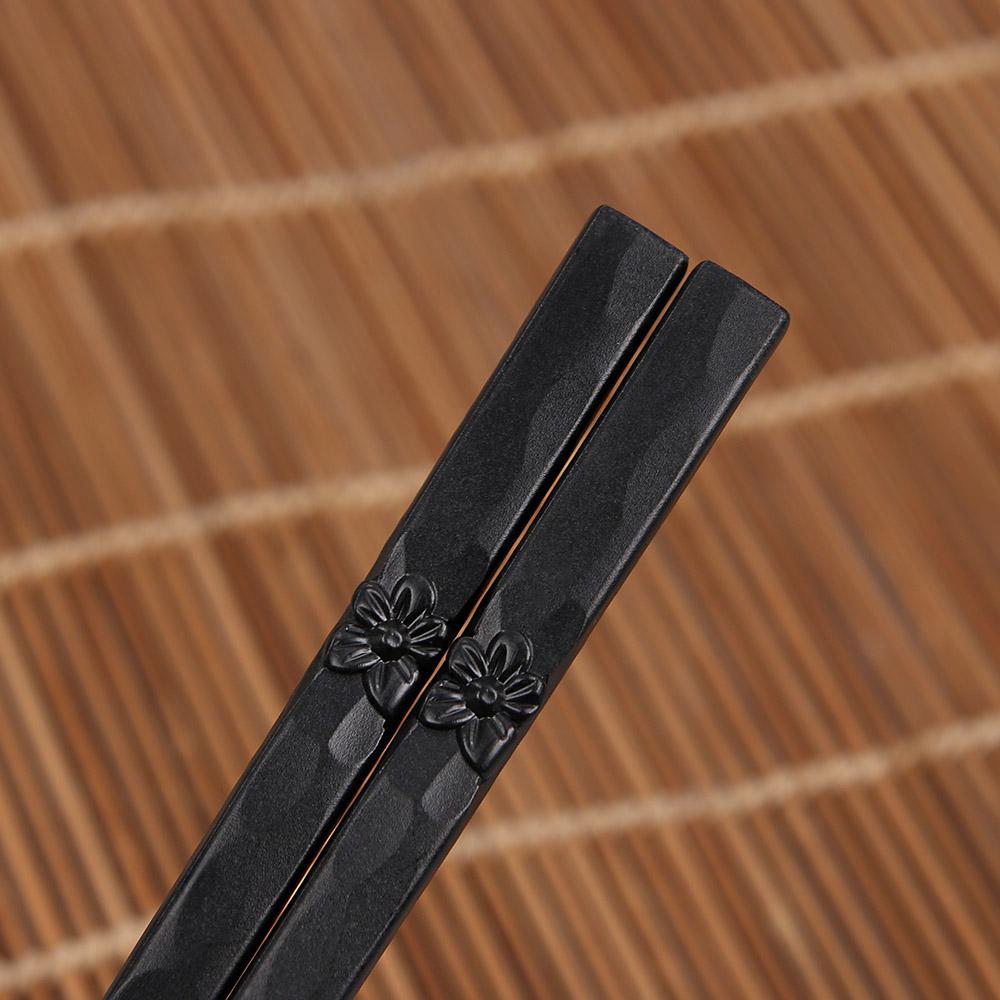 1 Pair Gift Chop Kitchen Sushi Chopsticks Alloy Non-slip Japanese